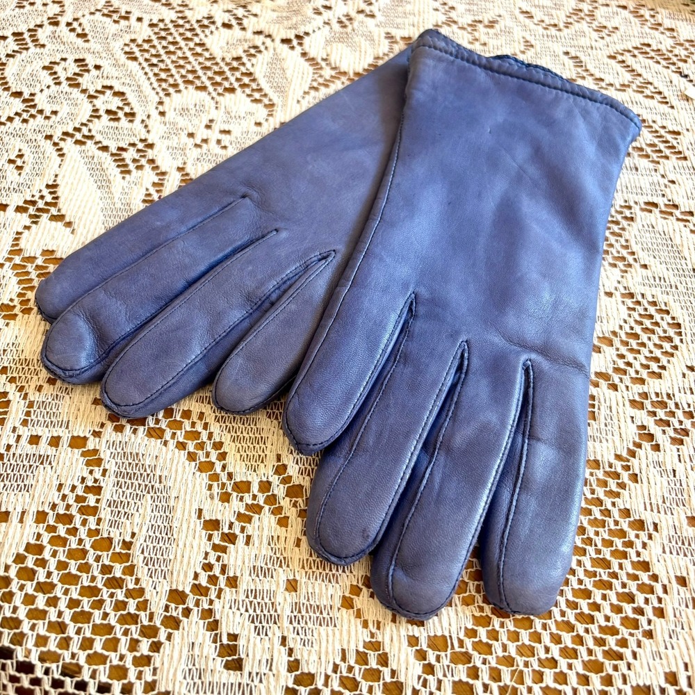 Vintage Grandoe Periwinkle Blue Soft Leather Dress Gloves M Acrylic Knit Lined